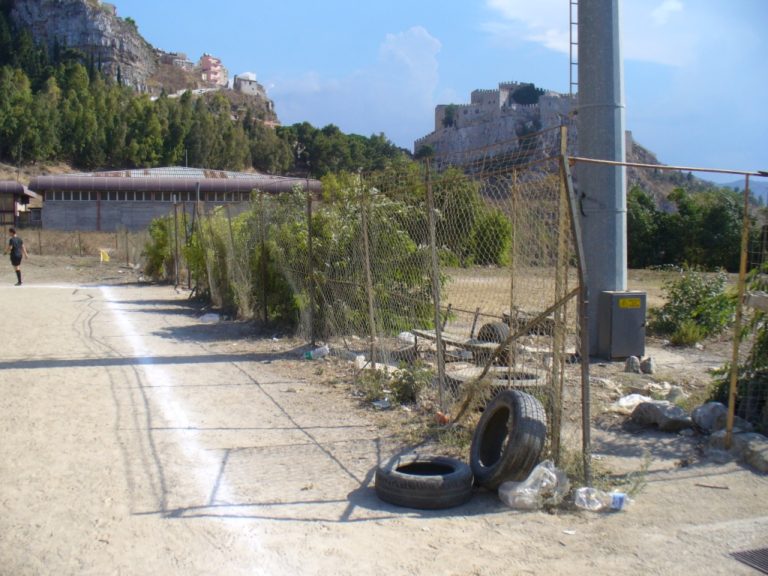 il-pessimo-campo-di-caccamo